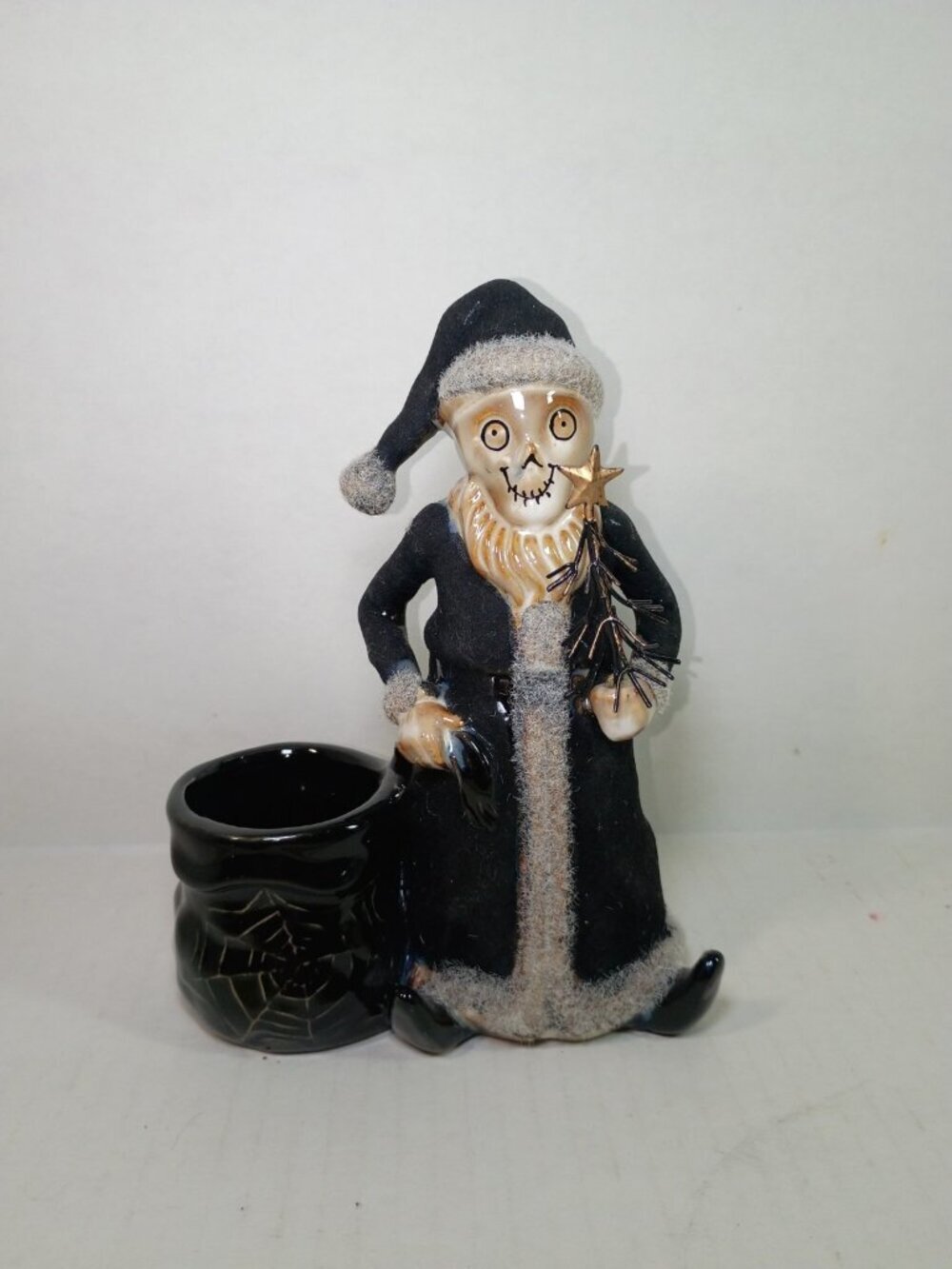Yankee Candle Boney Bunch 2010 Boney Santa Claus Figurine Holder Halloween